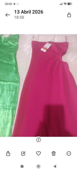 Mono verde y vestido fucsia sin estrenar