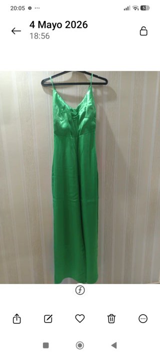 Mono verde y vestido fucsia sin estrenar