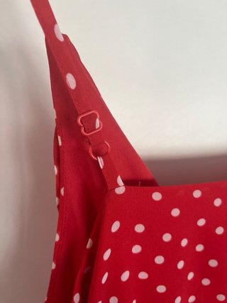 Vestido Divided de H&M rojo lunares