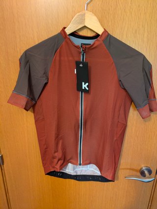 NUEVO Conjunto KATUSHA talla M
