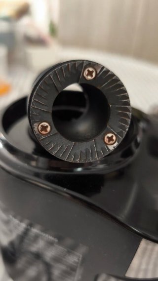 Combo V60/Aeropress: Molinillo + Hervidor