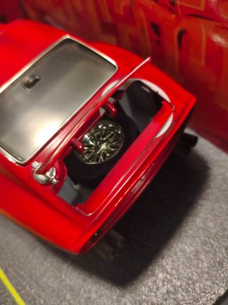 Ferrari 250 GTO 1/18 Hot Wheels