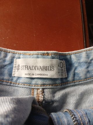Pantalón corto tejano Stradivarius