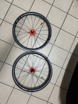 Juego de llantas Elite de carbono 38, NUEVAS