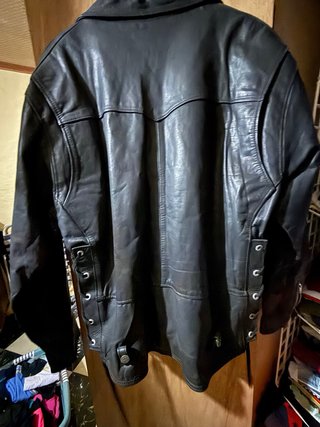 Chaqueta de cuero negra