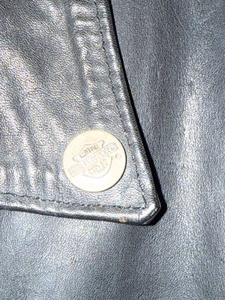 Chaqueta de cuero negra