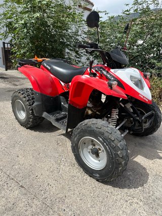 POLARIS 2サイクル　赤　まとめ売り Quad Polaris Phoenix Rojo/Blanco de segunda mano por 2.400 EUR en
