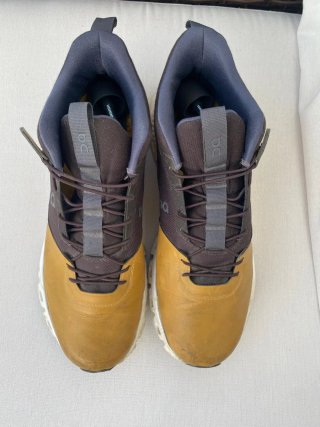 Zapatillas On Running Cloud Hi Waterproof T 44.5