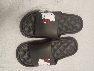 Chanclas Hello Kitty Negras