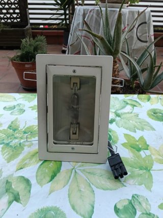 Foco Halógeno con Cable
