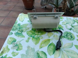 Foco Halógeno con Cable
