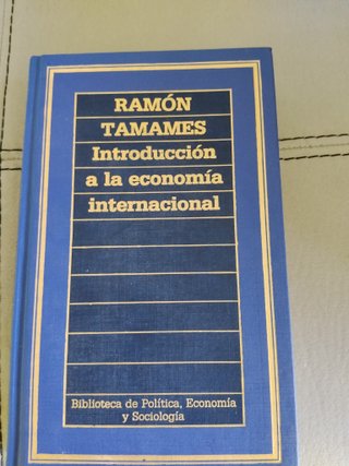 Introducción a la economía internacional. Tamames