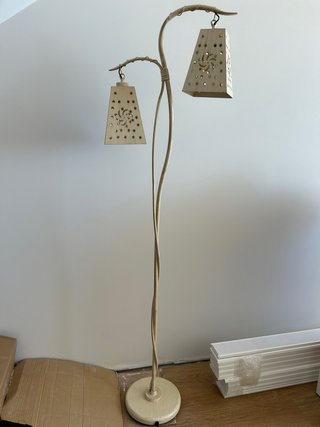 Lampada da terra beige