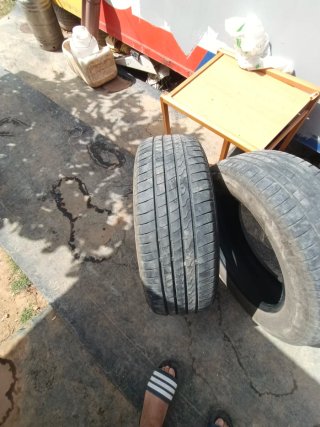 2 Ruedas de coche