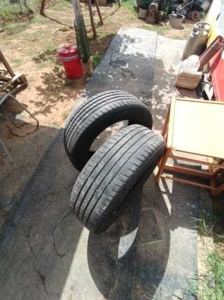 2 Ruedas de coche