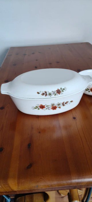 Fuentes Pyrex Vintage Flores