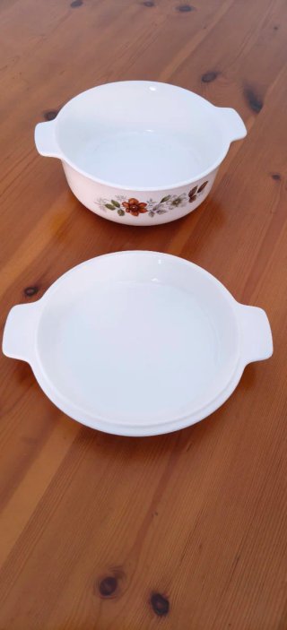 Fuentes Pyrex Vintage Flores