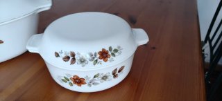 Fuentes Pyrex Vintage Flores
