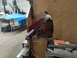 Prensa Plegadora Industrial