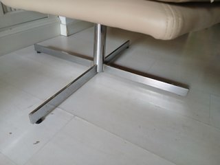 Sillón Barcelona Piel Sintética Beige (RESTAURAR)
