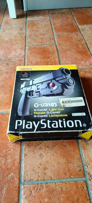 Set Playstation 1 G-Con 45 + Giochi