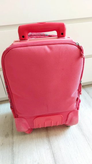 Mochila con ruedas para niña