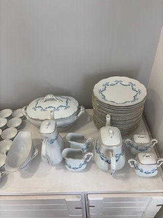 Vajilla Vista Alegre Porcelana y Oro, gran lujo