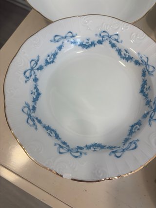 Vajilla Vista Alegre Porcelana y Oro, gran lujo