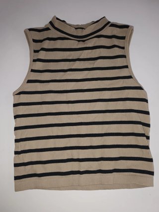 Top cuello alto rayas beige y negro