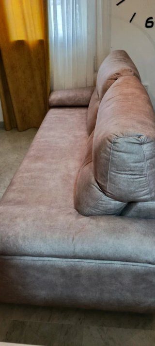 Sofá Cama Beige Tela prácticamente nuevo