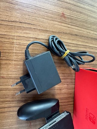 Nintendo Switch Rojo + Accesorios