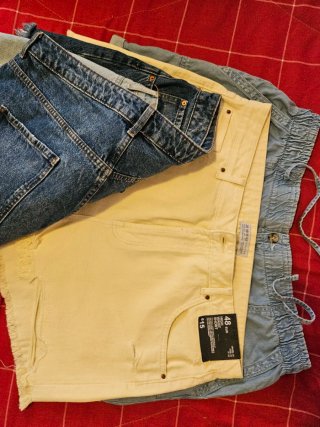 Shorts gialli Primark taglia 48 e XL