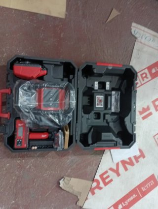 Nivel Láser Milwaukee M18 RLOH600