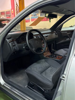 Mercedes-Benz E230 Elegance 1995