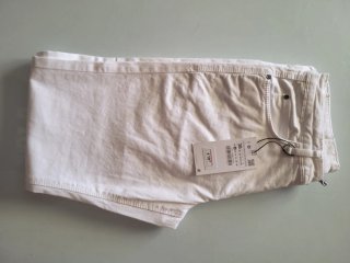 Pantalón vaquero blanco Zara Talla 38