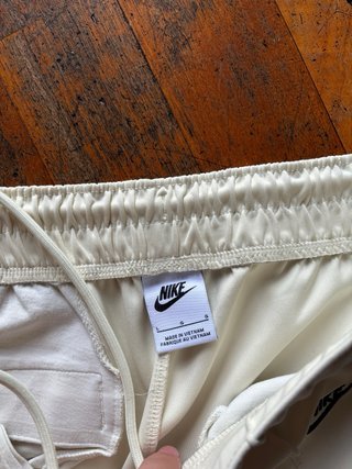 Pantaloni tuta eleganti Nike beige/bianco