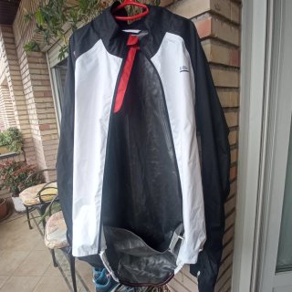 Chaqueta impermeable ciclista