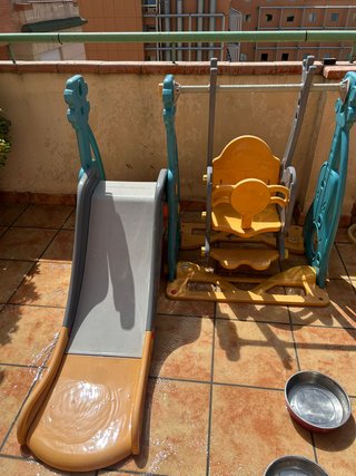 Parque infantil 3 en 1: tobogán y columpio