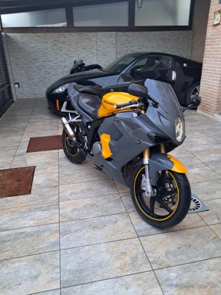 Hyosung GTR125 Deportiva Gris/Amarillo