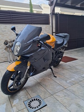 Hyosung GTR125 Deportiva Gris/Amarillo