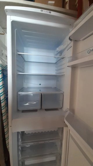 Frigorifico Indesit A+, no frost