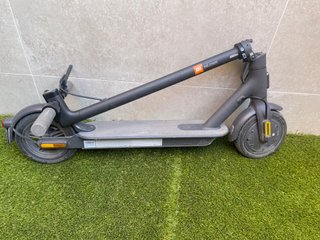 Patinete Eléctrico Xiaomi Mi Scooter