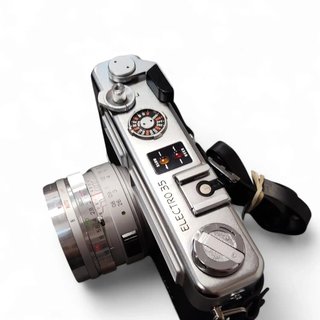 CAMARA DE FOTOS YASHICA ELECTRO 35 + FUNDA * DECORATIVA*