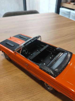 Plymouth GTX Cabrio 1967 Greenlight 1/18