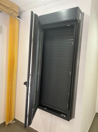 SERVICIO DE REPARACION PERSIANAS E INSTALACION