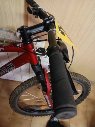 Bicicleta de montaña Decathlon rossa