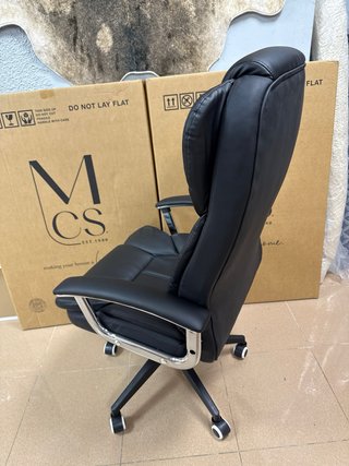 Silla de escritorio ejecutiva negra