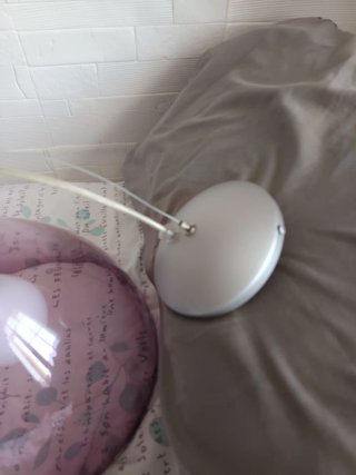Lampada a sospensione viola