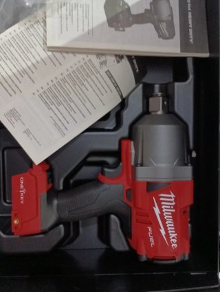 Milwaukee M18 FUEL Llave de Impacto