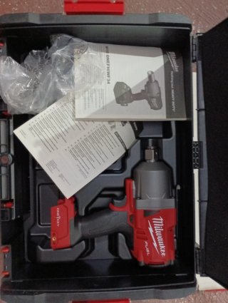 Milwaukee M18 FUEL Llave de Impacto